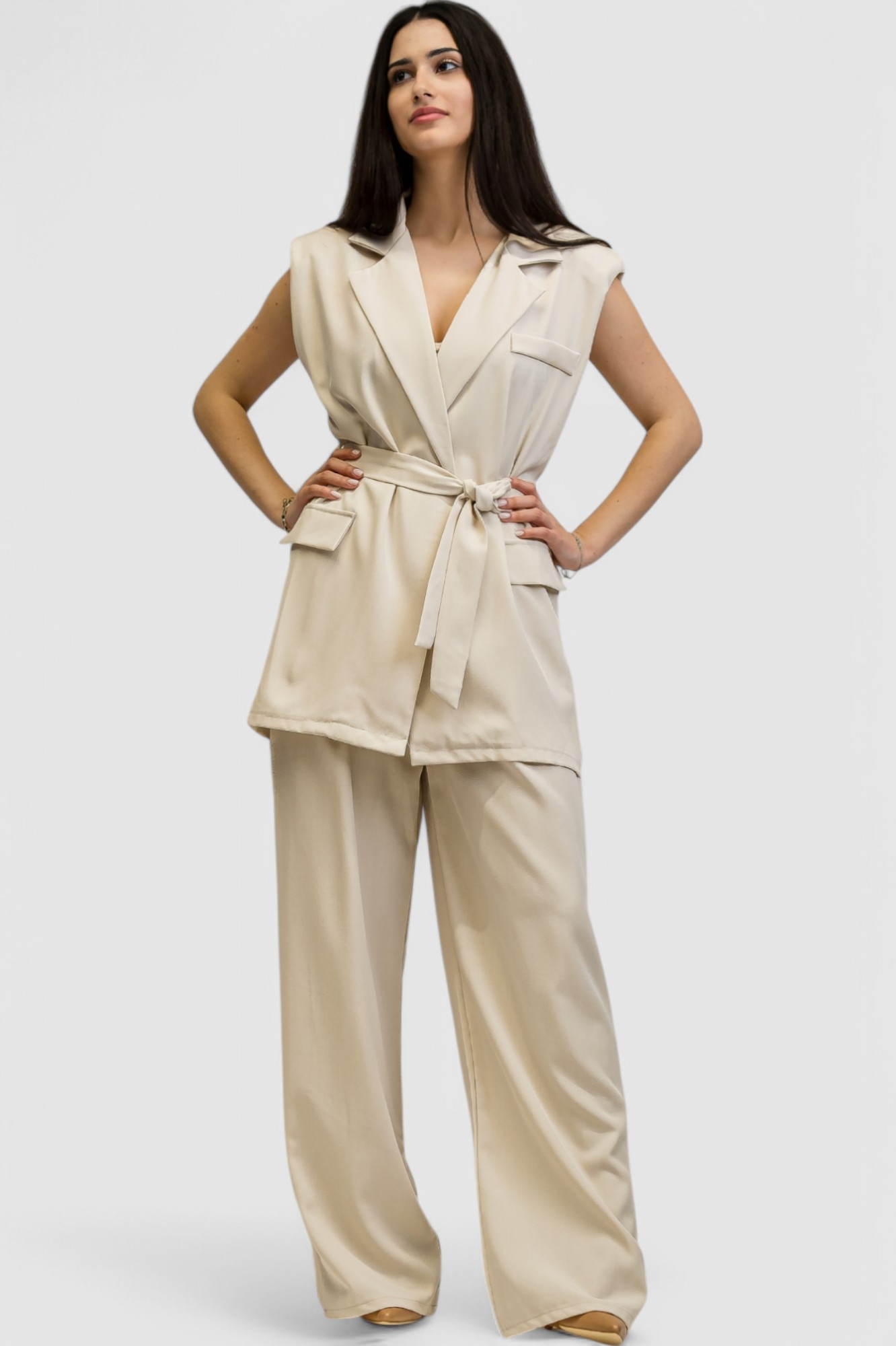 Žensko bež odijelo bez rukava Ella