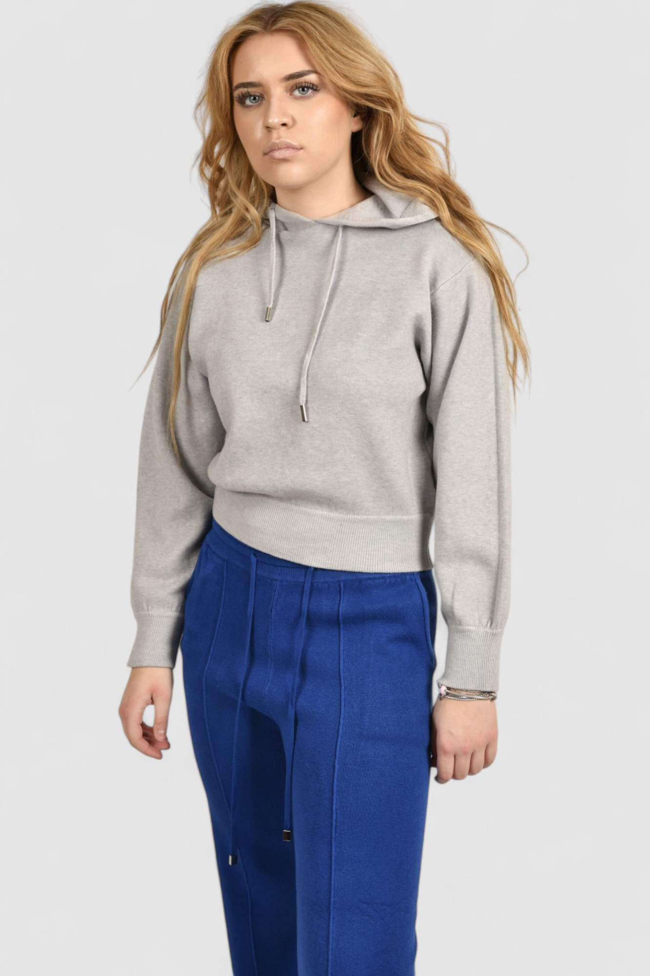 Ženska siva hoodica sa kapuljačom Noelia