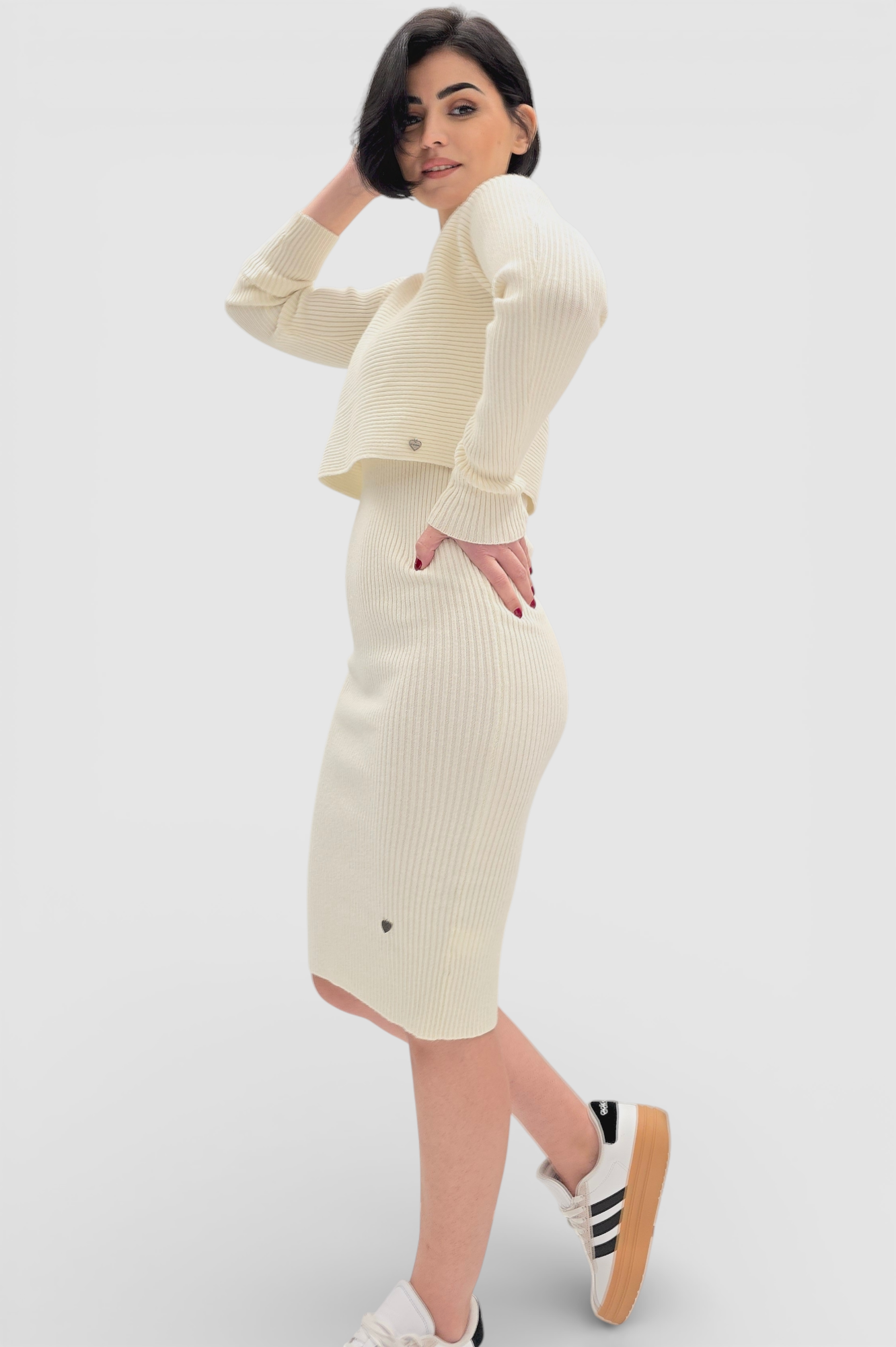 Komplet bež rebraste viskozne haljine i džempera Catrina