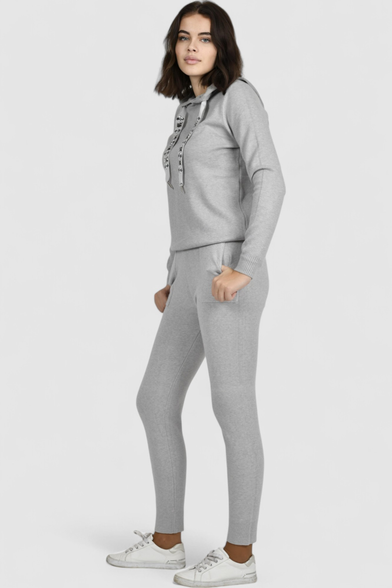 Ženska siva trenirka komplet Leila