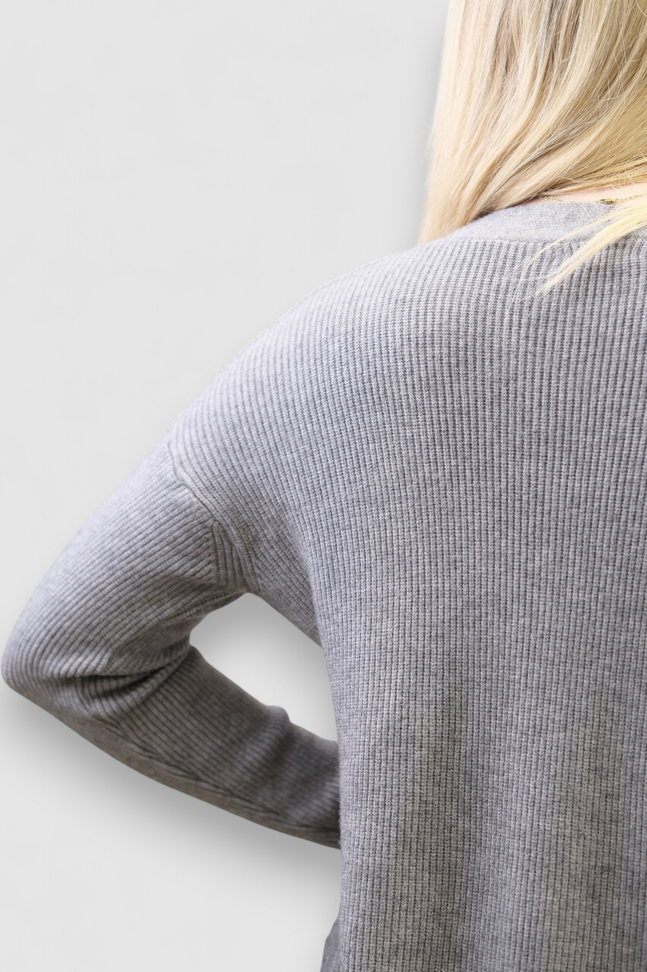 Ženski sivi kratki kardigan Jossie