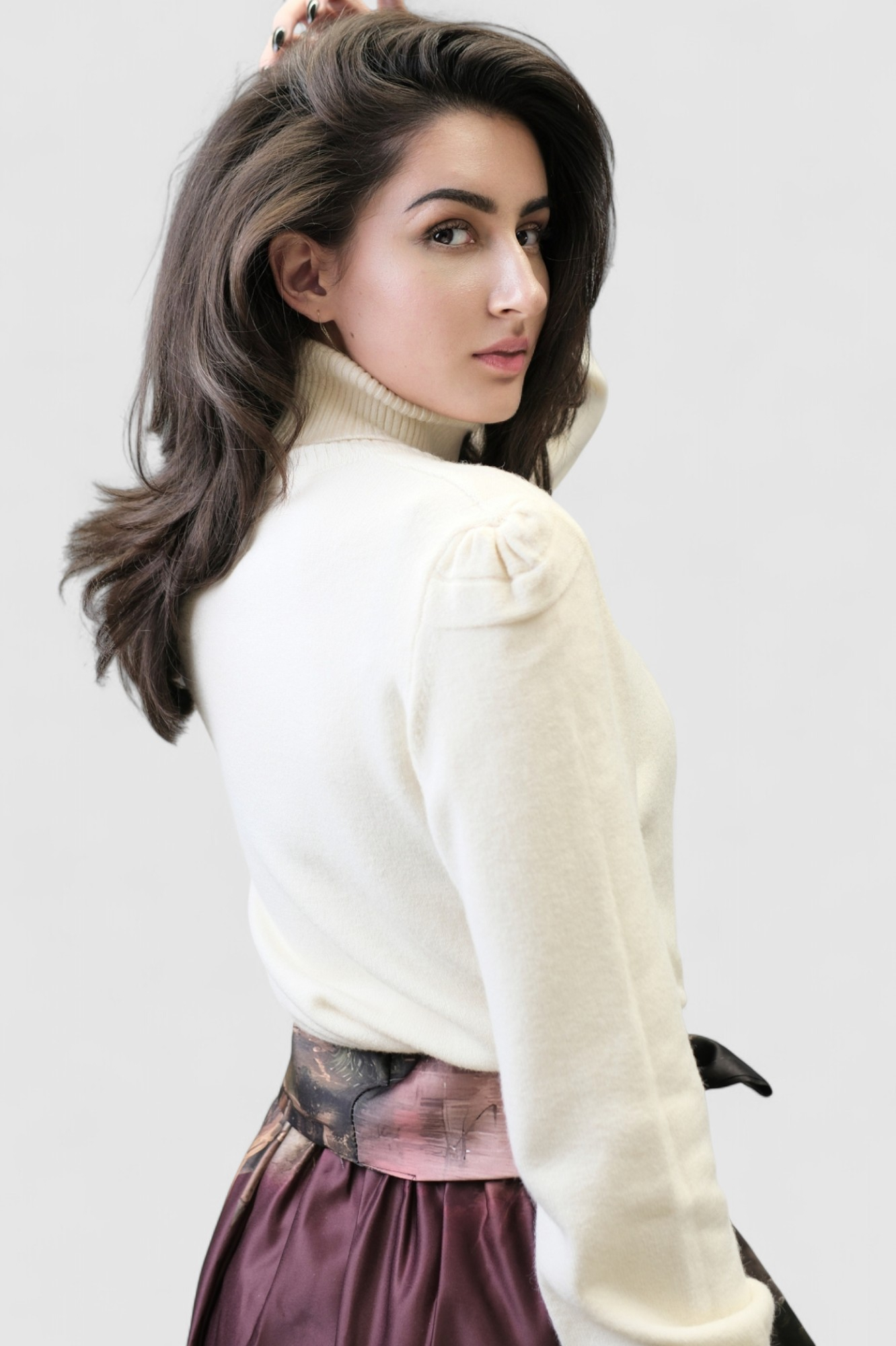 Ženski bijeli topliji džemper Maelle