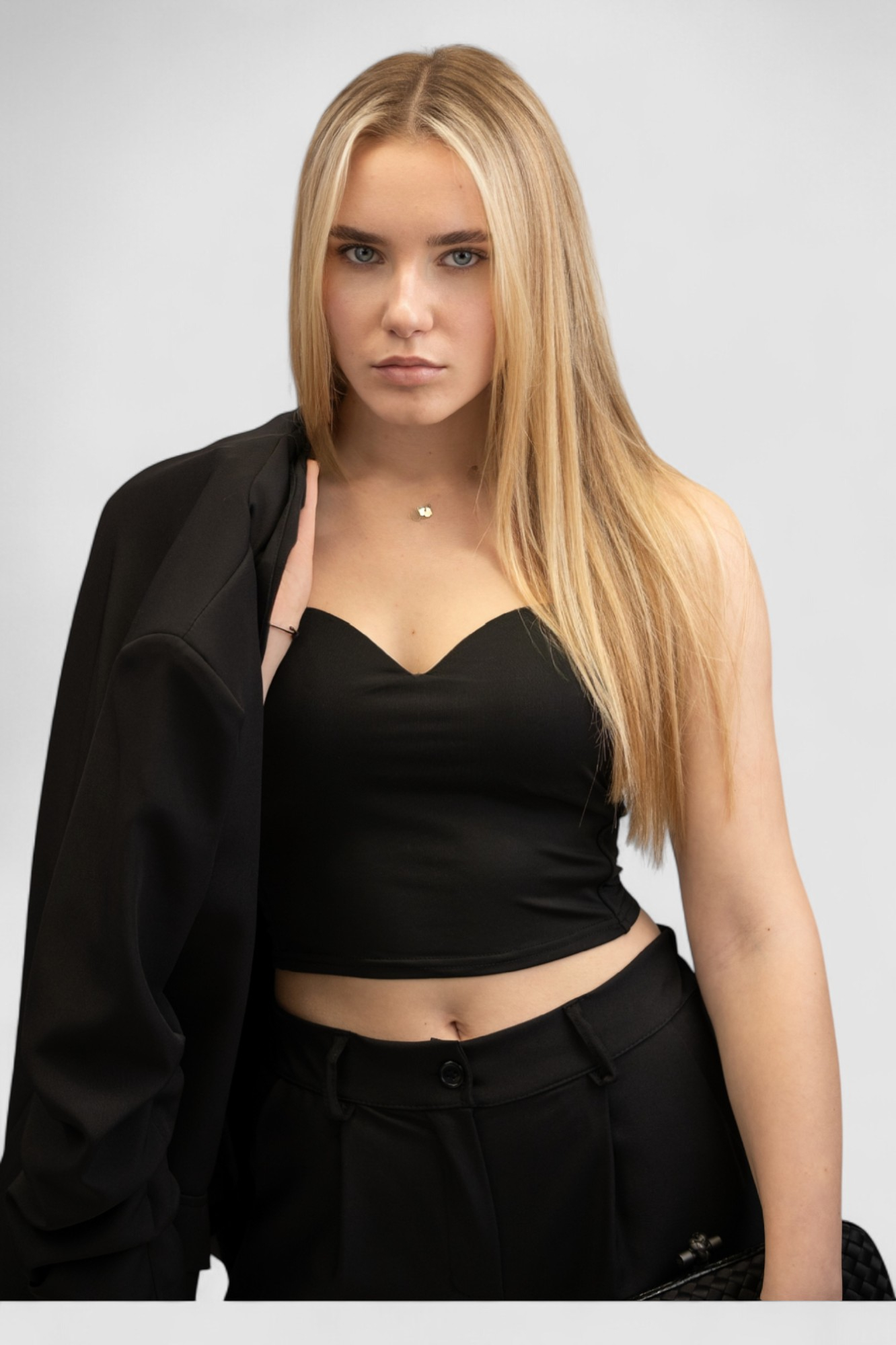 Ženski crni elegantni top Clare