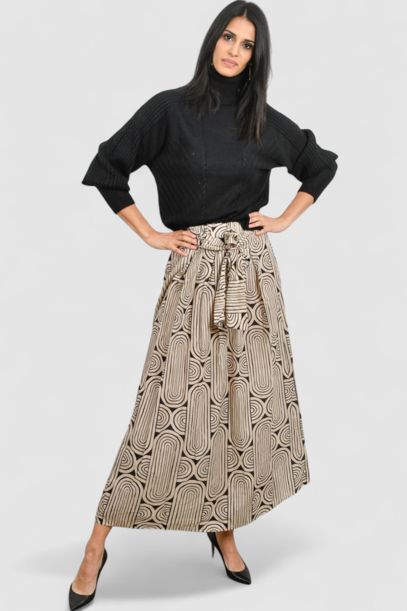 Ženski crni topliji džemper Oriana