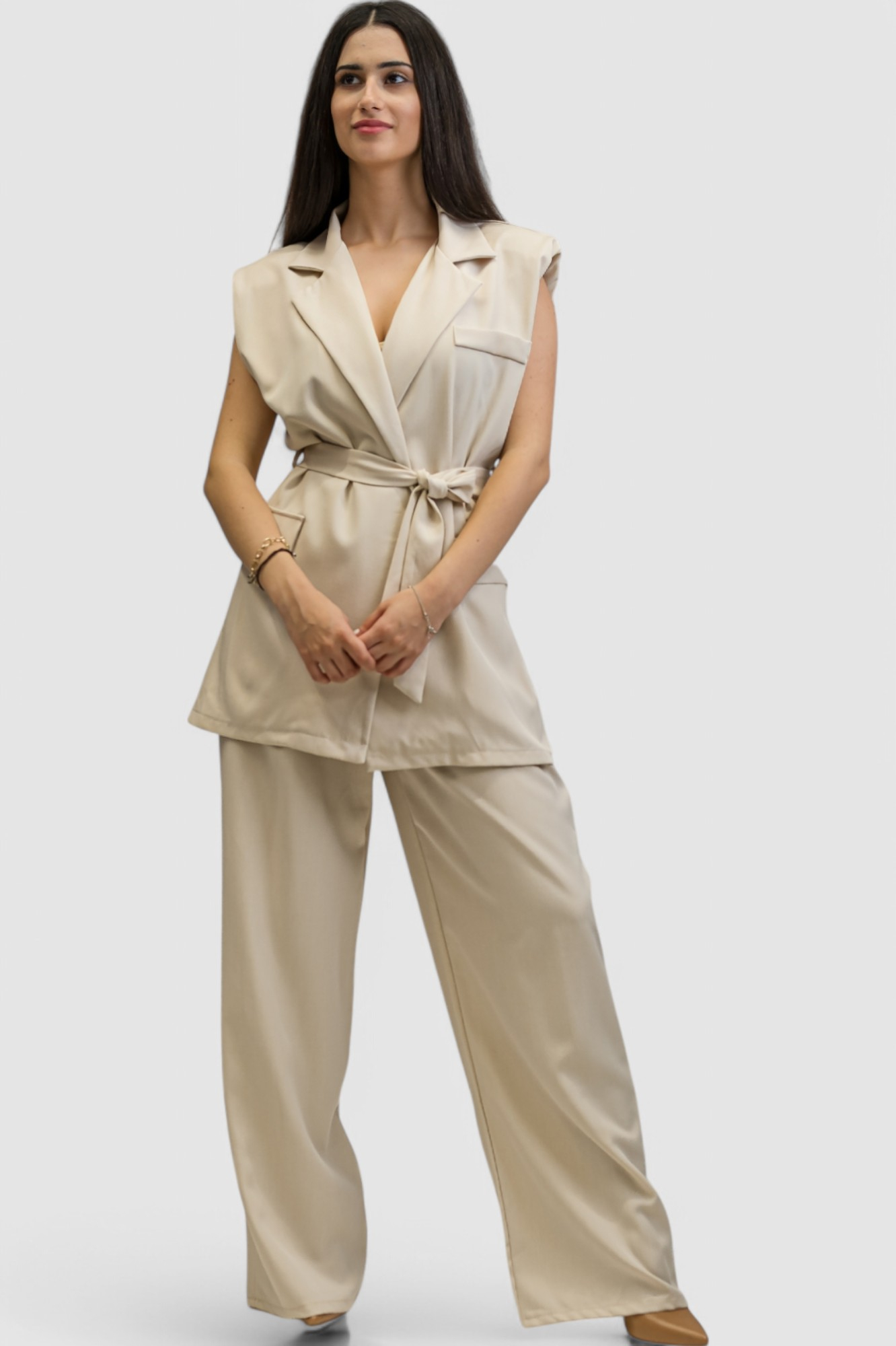 Žensko bež odijelo bez rukava Ella